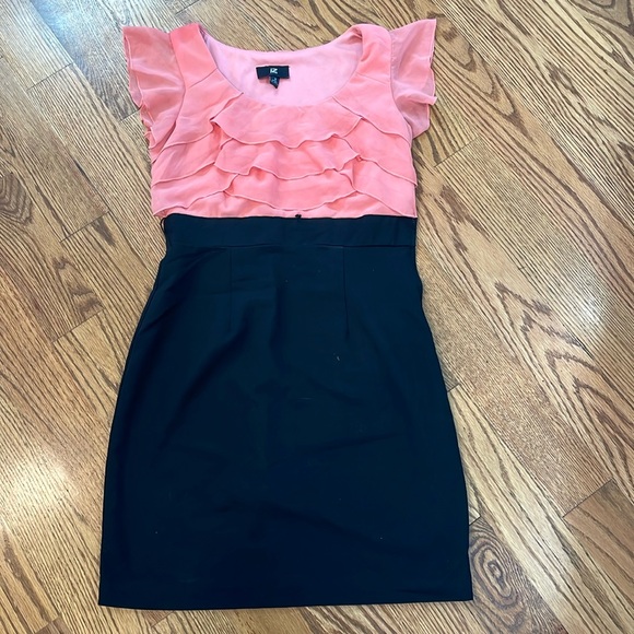 Iz Byer Dresses & Skirts - Women’s Dress. Size 3. Excellent Condition. iZ Byer Brand.